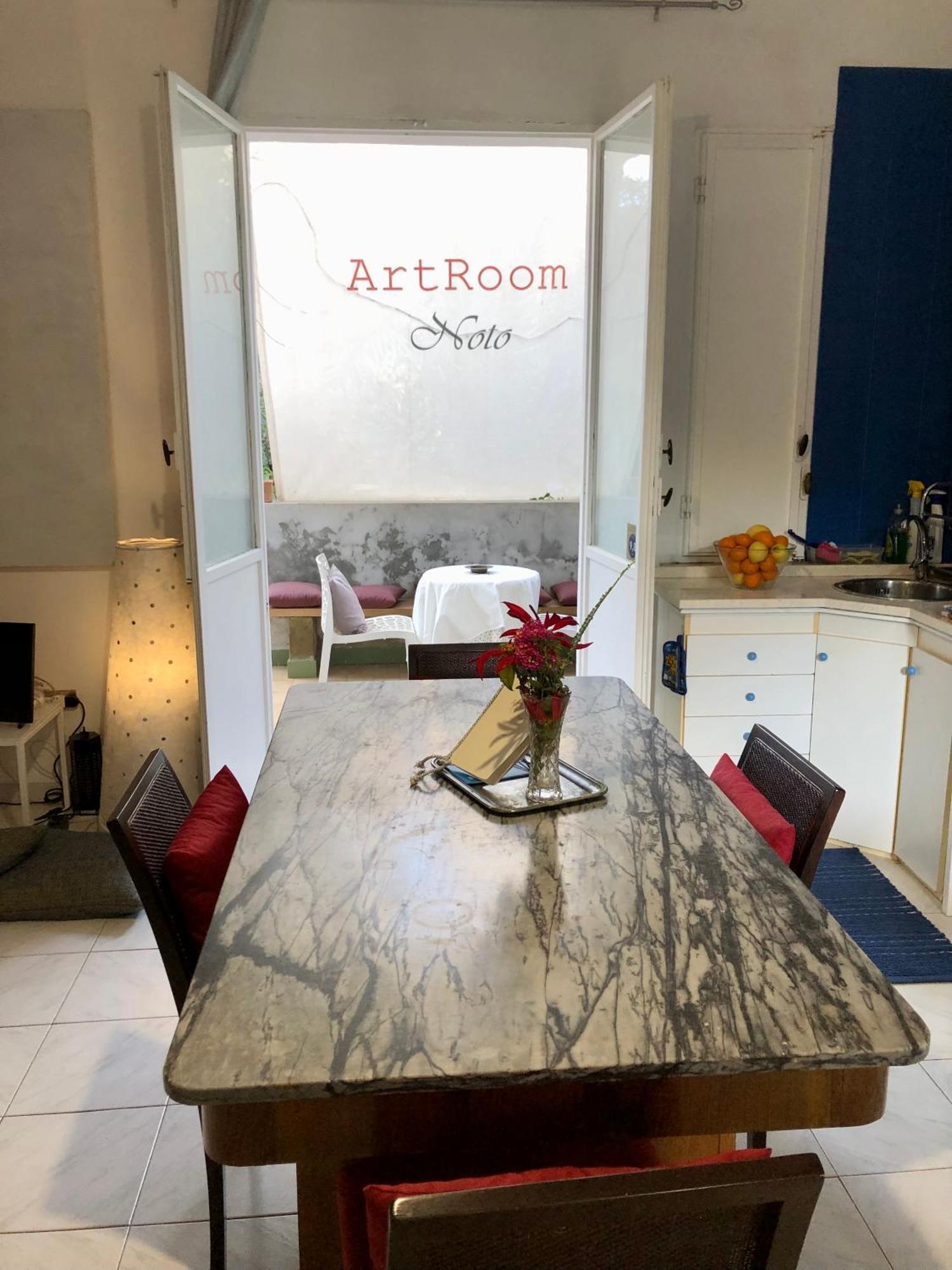 Artroom Garden Noto Exterior foto